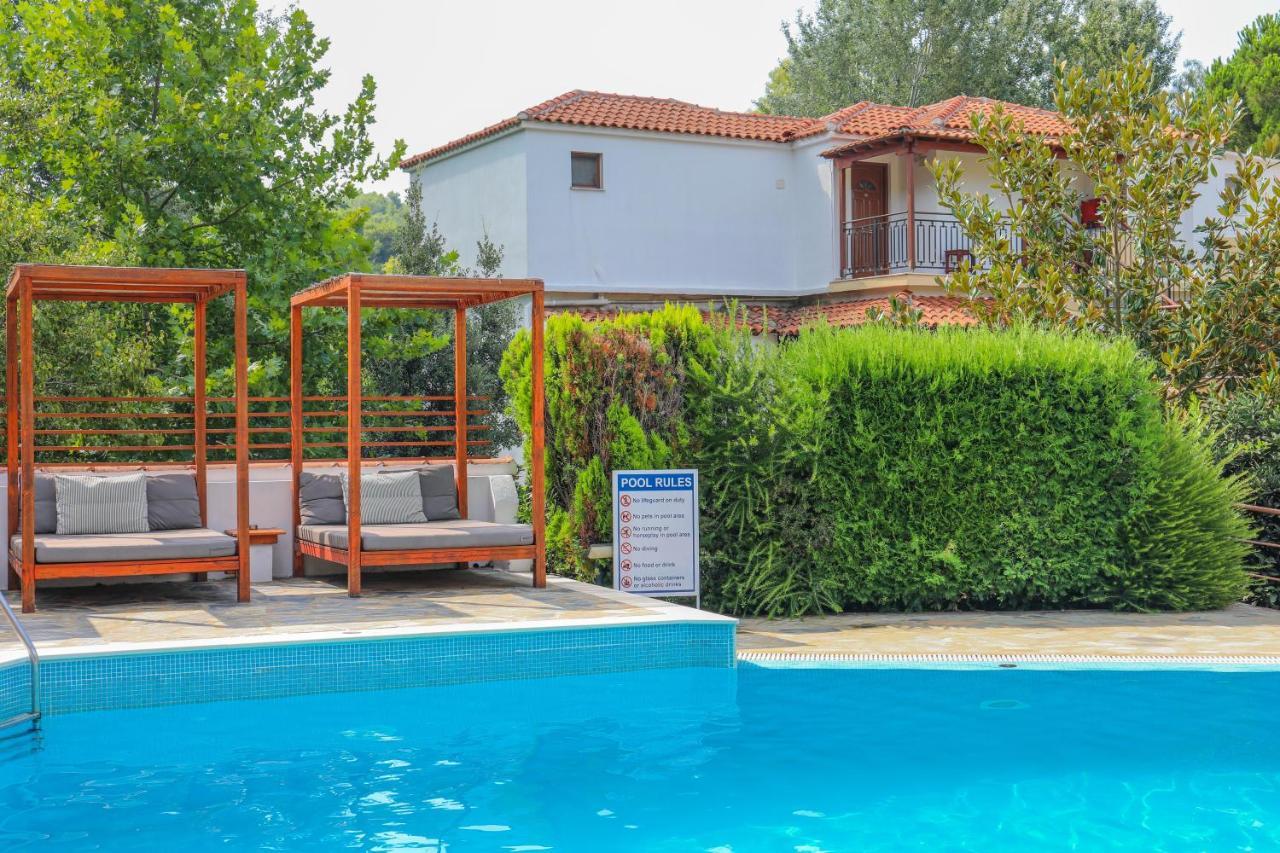 Sergios Koukounaries Exteriér fotografie